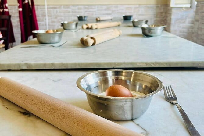 3- Cooking Making Spaghetti & Lasagna - San Frediano Sunday Style: Why This Florence Pasta Class Works
