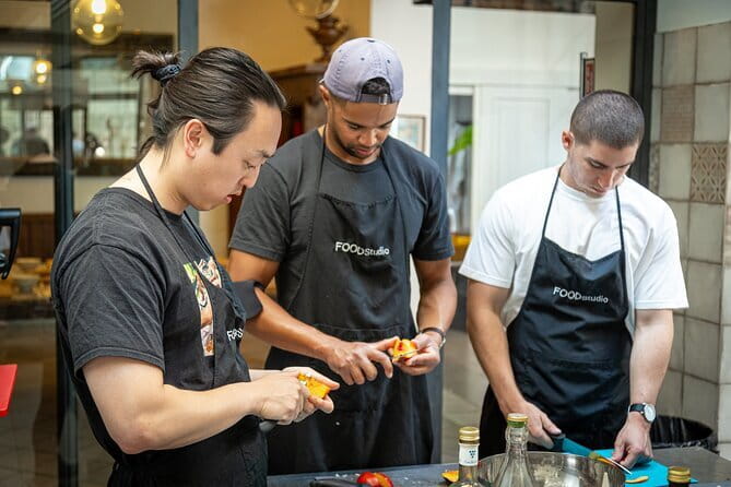3 Hour Florence Pasta Making & Unlimited wine - Florence Food Studio Check-In and Why the Group Size Matters