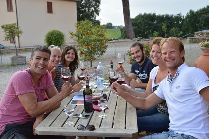 4 WINES TASTING in a Chianti Classico Farm (Visit/tour at the winery included) - Small-group comfort: why the max 14 matters