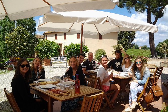 4 Wines Tasting with 2 Tuscan Cheeses & Tour at the winery - Key things to know before you go
