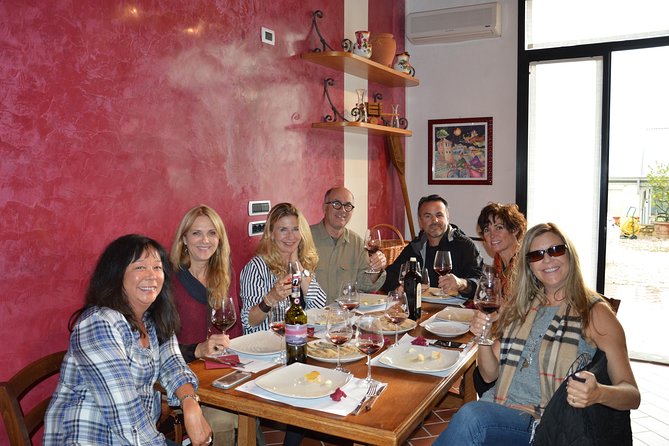 4 Wines Tasting with 2 Tuscan Cheeses & Tour at the winery - Why a Florence-area winery visit feels worth the time