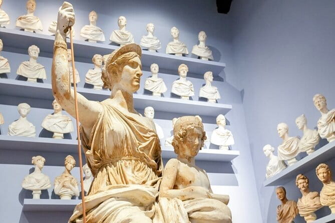 Academia Gallery: Statue of David Evening Tour - Meeting at Piazza Santissima Annunziata, then straight into the museum