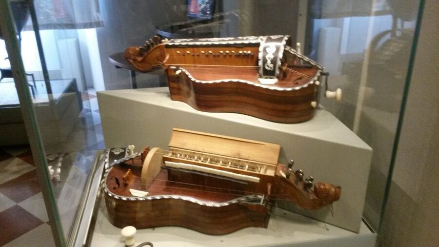 Accademia and Uffizi Skip-the-Line Tickets with Audioguide - Practical Stuff That Can Trip You Up: Bags, Water, Liquids, and ID