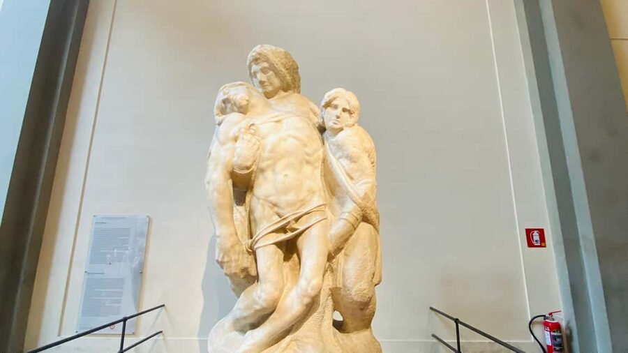 Accademia Gallery Fast Track Entry Tickets - Hall of the Colossus: the big space that frames the masterpieces