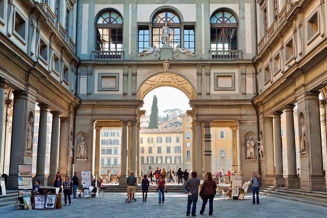 Accademia & Michelangelo's David Express Tour - Should you book the Accademia and Michelangelo’s David Express Tour?