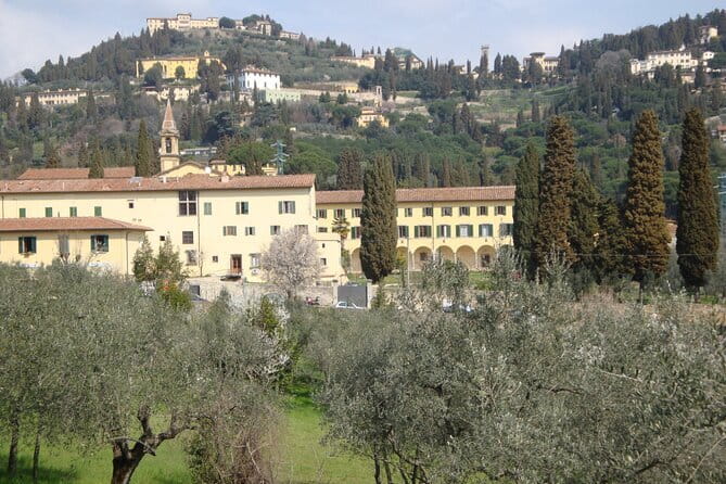 Around Florence Hills: App‑Guided e‑Vespa Tour + Wine&Food - Price and what you’re truly paying for (about $100.82)