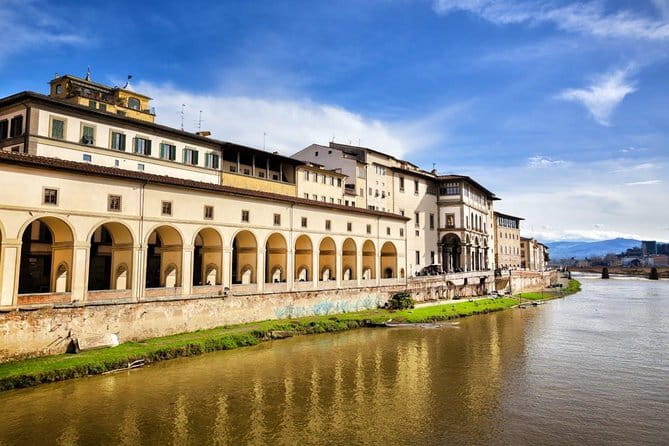 Art Florence: Uffizi Gallery Skip the line with Expert Insights - Why This Uffizi Tour Works Better Than Wandering