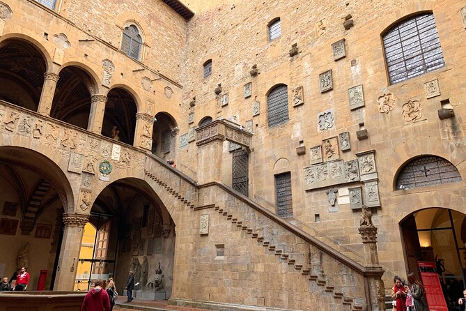 BARGELLO Private Tour in Florence - Inside Museo Nazionale del Bargello, A Palace Makes the Art Make Sense