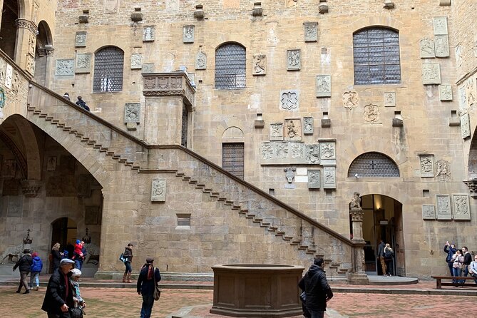 BARGELLO Private Tour in Florence - Michelangelo’s Bacchus and the Unfinished Tondo