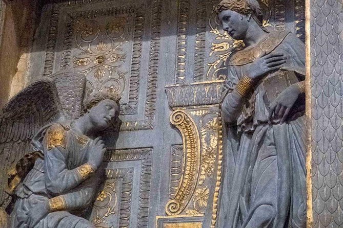 Basilica Santa Croce: Walking Among the Masters of Florence - Dress Code and Timing: The Two Things That Can Derail You