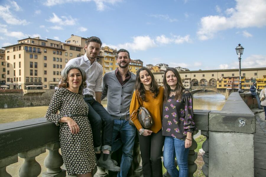 Best of Florence Highlights with private guide - Santa Croce Cloisters, Piazza dei Peruzzi, and Palazzo Bargello