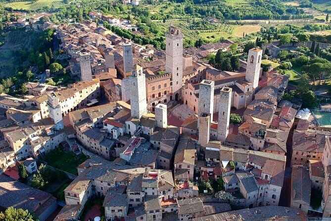 Chianti, San Gimignano and Siena Full Day Trip with Wine Tastings - Chianti scenery and the vineyard tasting in Castellina in Chianti
