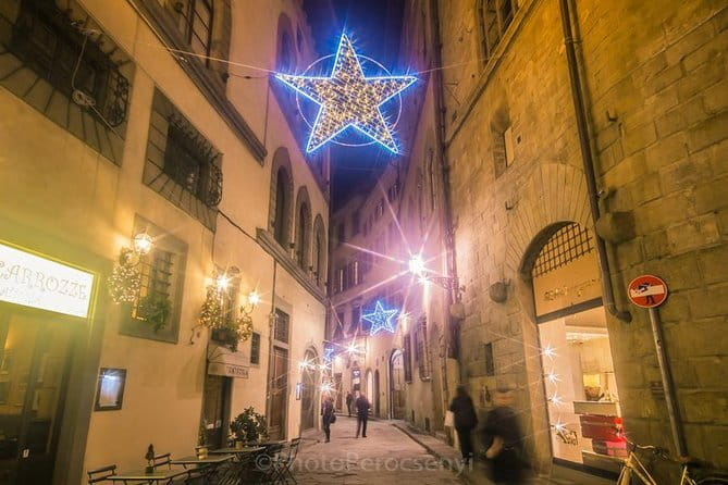 Christmas Lights Private Photo Tour in Florence - Florence After Dark: Why Christmas Lights Change Your Photos