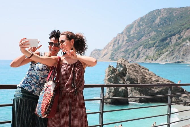 Cinque Terre Day Trip from Florence: Guided Round-Trip Bus - Returning from La Spezia: don’t miss the bus