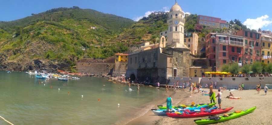 Cinque Terre Private Day Trip from Florence - Corniglia: the smallest Cinque Terre village and the one trickier to reach