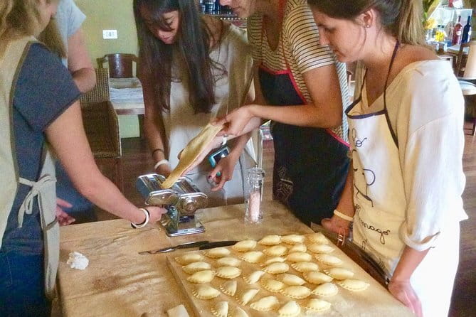 Cooking Class in a Florentine Villa with Transfer for small group - The Cooking Class That Builds Up to Lunch