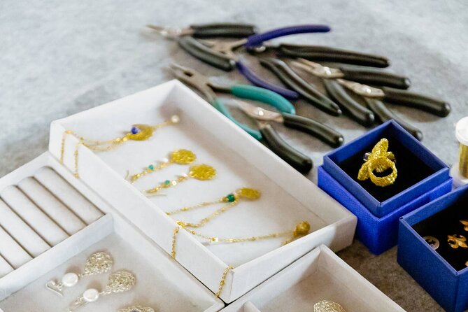 Create your own Jewellery in Florence - What your 3 hours look like at the atelier