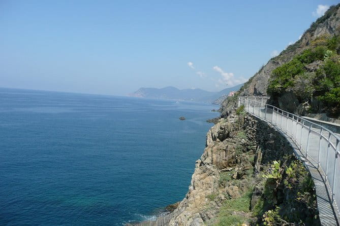 Day trip to Cinque Terre by Deluxe minivan & Hiking - The 7:30am start, the La Spezia drop-off, and the local train switch