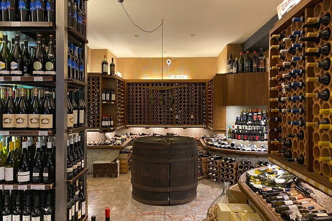 Discover Chianti Through its Wines - Snacking With Local Ingredients That Match the Wine