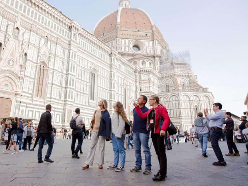 Discover Florence Walking Tour: Guided Tour - Ponte Vecchio: why the goldsmiths took over the Arno crossing
