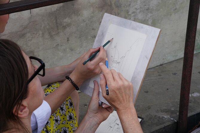Drawing and Watercolor Workshop in the Heart of Florence - Small group size and hands-on teaching, what you get besides a seat
