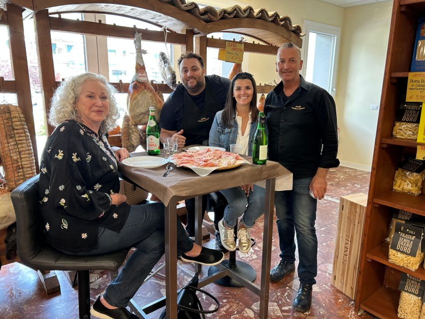 Emila-Romagna: Parmigiano, Prosciutto, Wine & Balsamic Tour - The Lambrusco winery stop: wine that makes the food make sense
