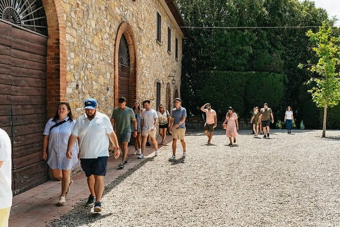 Essence of Chianti Small Group Tour with Lunch and Tastings from Florence - Meeting at Piazzale Montelungo and the Morning Plan
