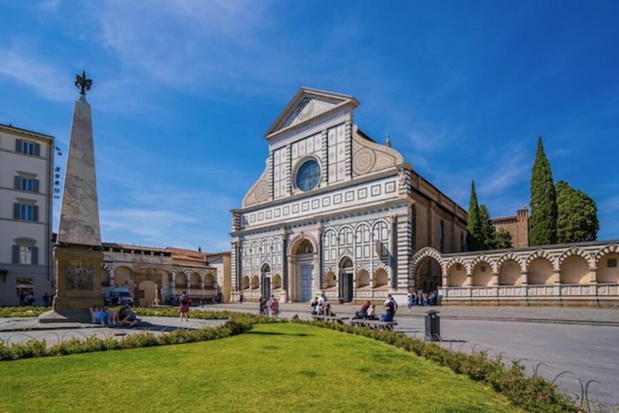 Essential Florence Walking Tour to discover its history - Architecture Walk: Tower Homes, Palaces, and Changing Styles