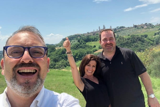 Excellent Wine experience in English , Español, Purtuguês - Siena’s Piazza del Campo, Torre del Mangia, and the Palio pulse