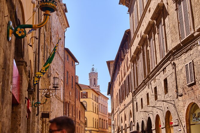 Exclusive Siena and San Gimignano Tour & Chianti Wine Experience - The tough part of the day: timing, exteriors, and shop-heavy gaps