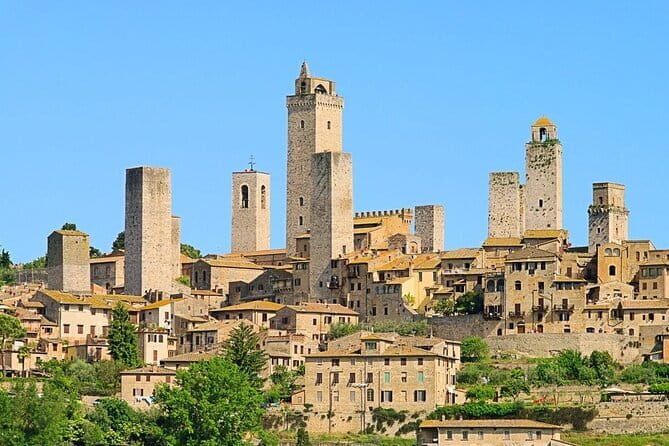 EXCLUSIVE Wine Tour in Chianti & San Gimignano (Lunch & Wine Tasting included) - Florence to Chianti Hills: the Drive Sets the Tone
