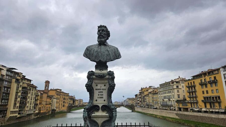 Express Florence and Medici Chapel and Michelangelo Tour - San Lorenzo and the optional Medici Chapel upgrade