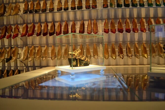 Ferragamo Museum in Florence - Your self-guided visit in English: how to plan for it