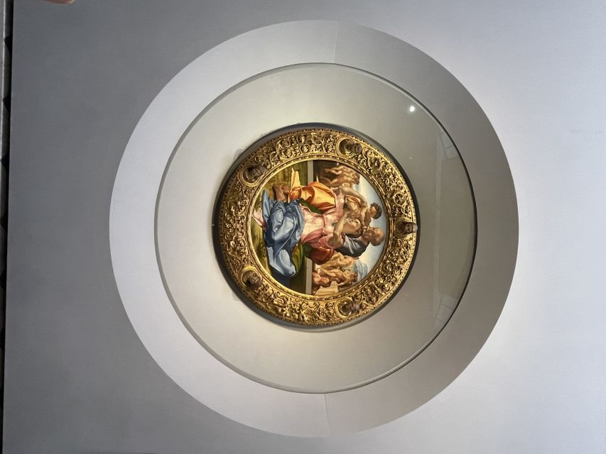 Firenze: Uffizi Tour per famiglie - The meet-up plan, ticket reality, and the metal detector checkpoint