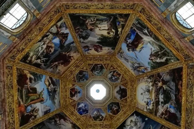 Florence: 1.5 hour Medici Chapels monolingual small-group guided tour - Stop 1, the Cappelle Medicee Crypt: legends, names, and the human side of power