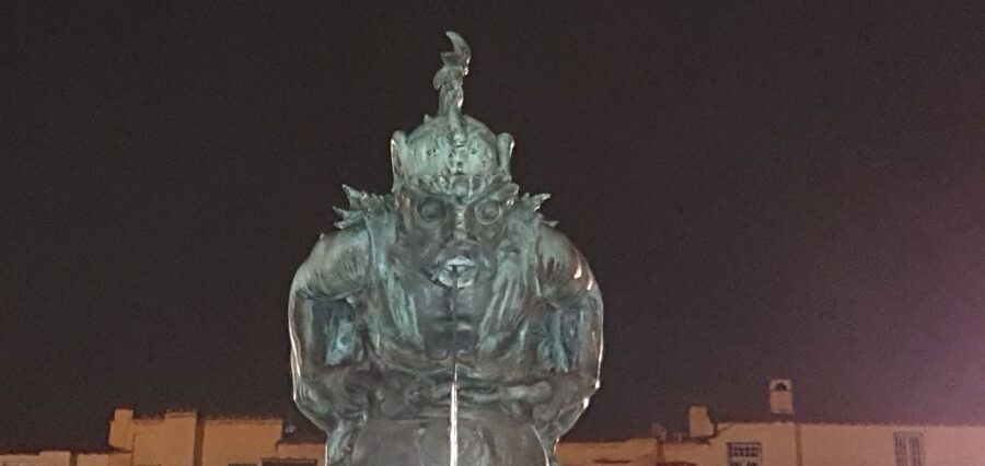 Florence: 2-Hour Esoteric Guided Walking Tour - Finishing at Ponte Vecchio, with Ferdinand I and the bee count