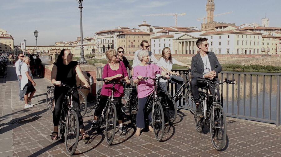 Florence: 2-Hour Guided Bike Tour - Palazzo Medici Riccardi and San Lorenzo: Renaissance power, on wheels
