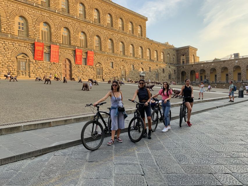 Florence: 2-Hour Guided Sightseeing Bike Tour - Crowds, traffic, and bike skills: the one drawback to plan around