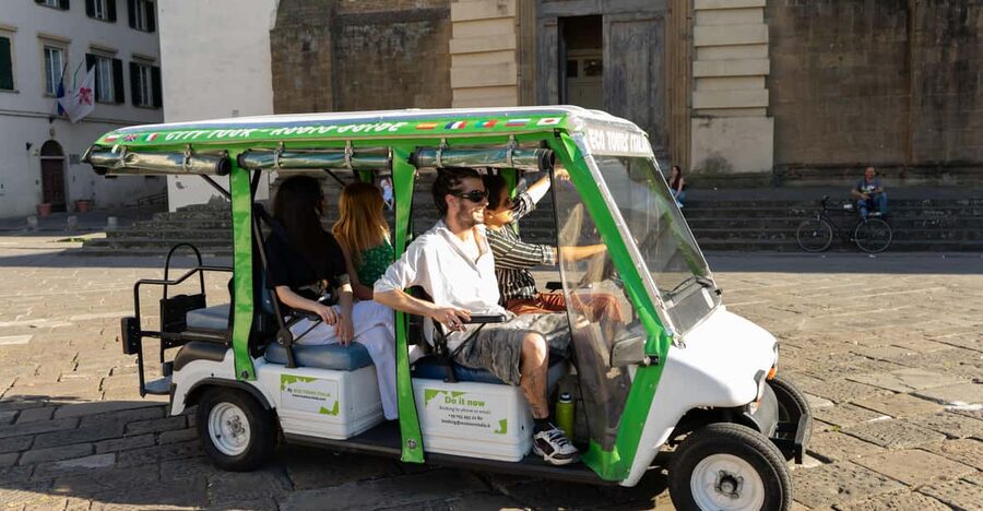 Florence: 60-Minute Eco-Friendly Golf Cart City Tour - Palazzo Pitti to Vasari Corridor: Seeing Power and Architecture at Speed
