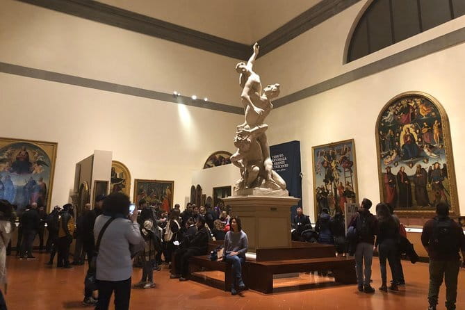 Florence Accademia Gallery: All Michelangelo's Masterpieces Guided Tour - Prigioni (Captives) and the unfinished marbles: see the hands behind the art
