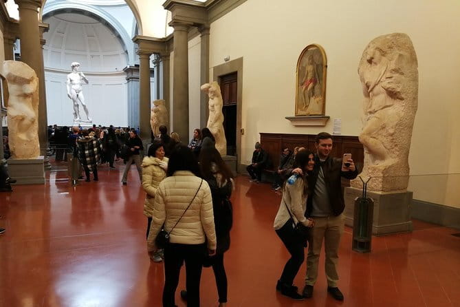 Florence Accademia Gallery: All Michelangelo's Masterpieces Guided Tour - Getting close to David: proportions are the whole point