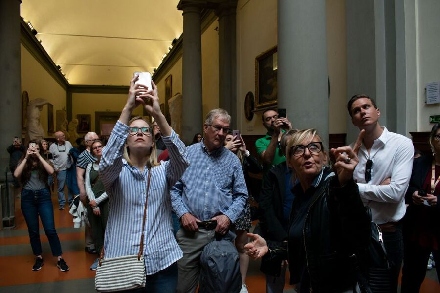 Florence: Accademia Gallery Guided Tour with Priority Access - Accessibility you can plan around, plus a few rules to know