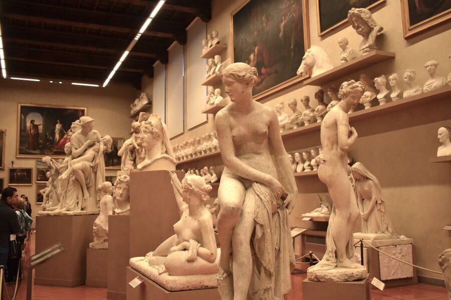 Florence: Accademia, Uffizi, and Duomo Guided Tour - Florence Duomo interior: what you get with dedicated access