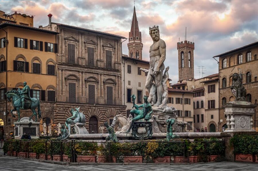 Florence: Art, History, and Charm - Walking Tour of Florence - Group, language, and the guide’s style