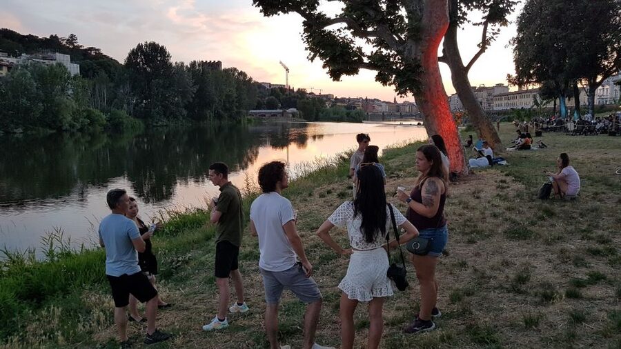 Florence at Night Bike Tour with Wine and Aperitivo Picnic - Photo Plan Without Turning Into a Photographer