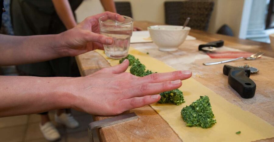 Florence: Authentic Pasta Making Class - Finding The Fountain Meeting Point In Florence