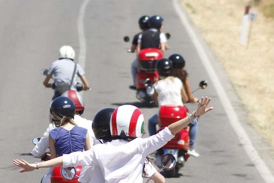 Florence/Badesse: Tuscany Group Vespa Tour with Wine Tasting - The Ride Portion: Chianti Hills Beyond the Postcard