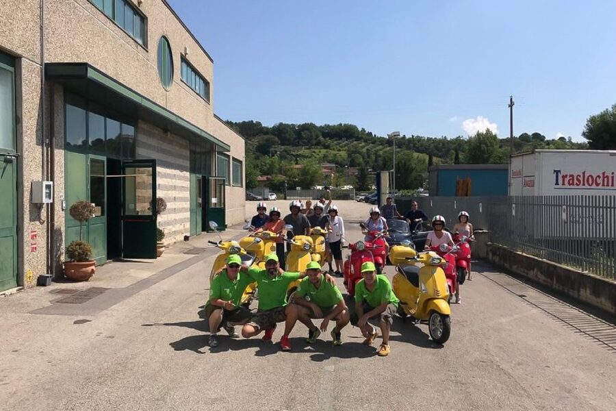 Florence/Badesse: Tuscany Group Vespa Tour with Wine Tasting - Weather, Rain Plans, and What to Wear