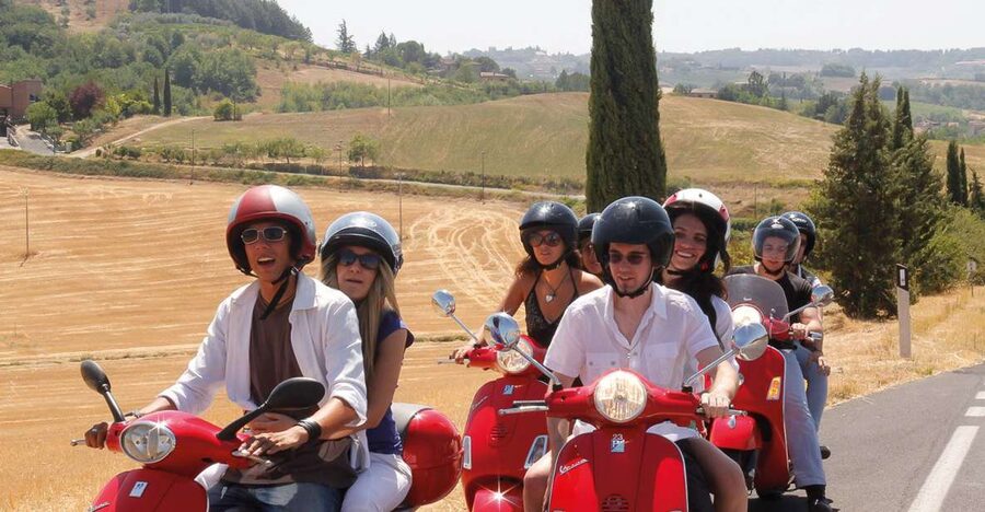 Florence/Badesse: Tuscany Group Vespa Tour with Wine Tasting - Scooter Confidence: Driving, Passenger Options, and Safety Checks