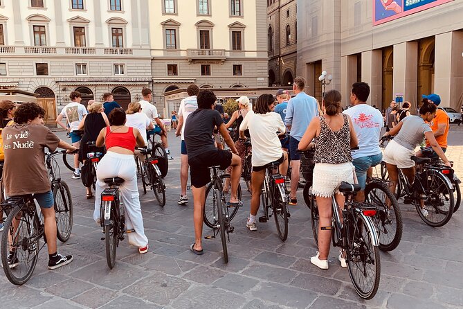 Florence by Bike: A Guided Tour of the City’s Highlights - Stop 1: Piazza del Duomo, the cathedral square as your anchor point
